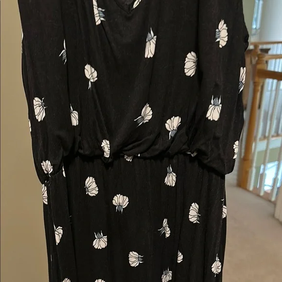 LOFT Black and White Sleeveless Dress with Tie - Picture 4 of 6